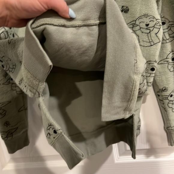 3/$15 Star Wars baby yoda fleece drawstring hoodie sage green - Picture 10 of 10